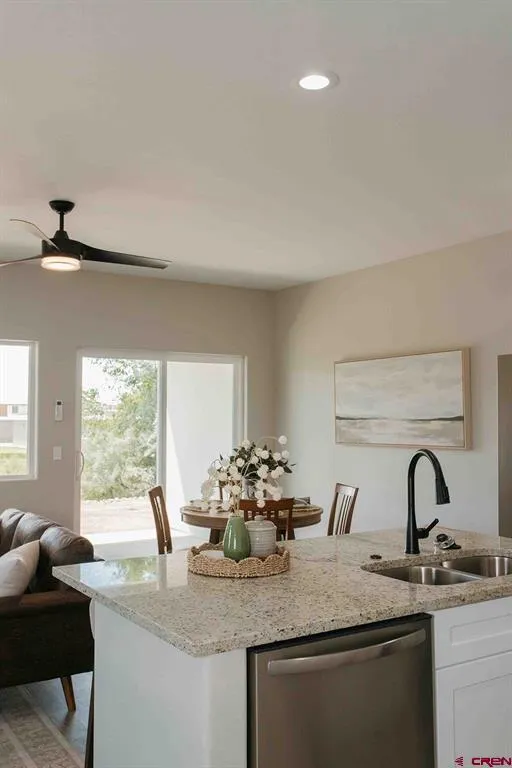 742 E Star Court Montrose, CO 81401