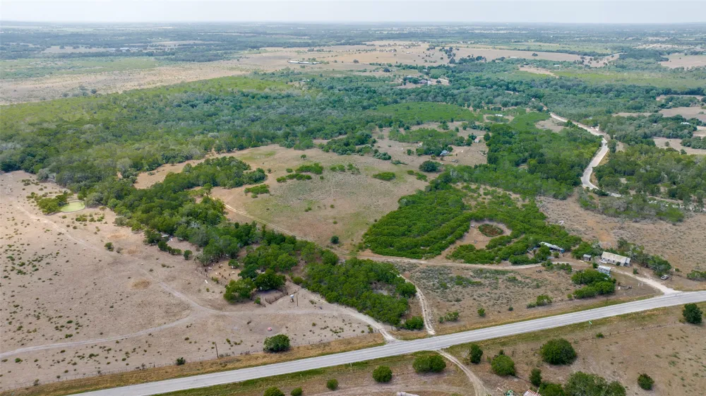 9557 Fm 86 Lockhart, TX 78644