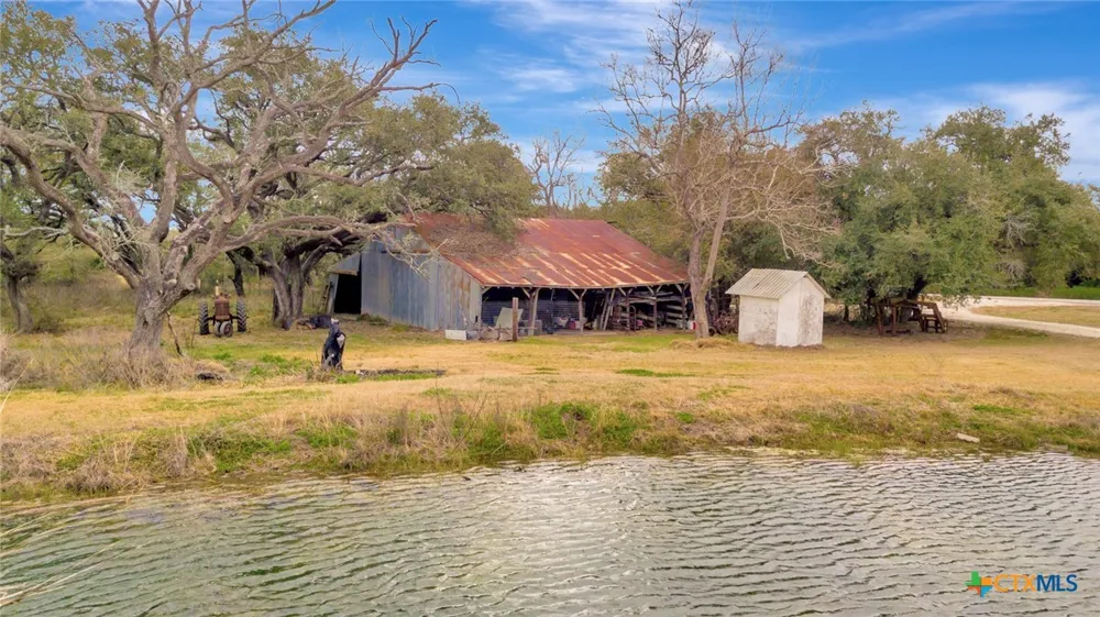 1710 County Road 399 Louise, TX 77455