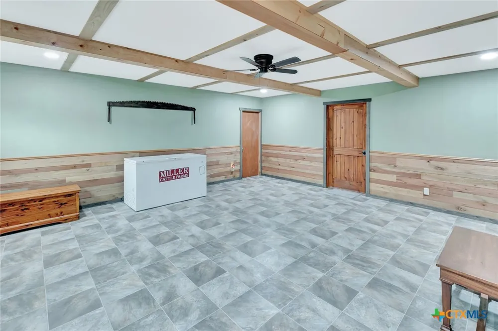 1710 County Road 399 Louise, TX 77455
