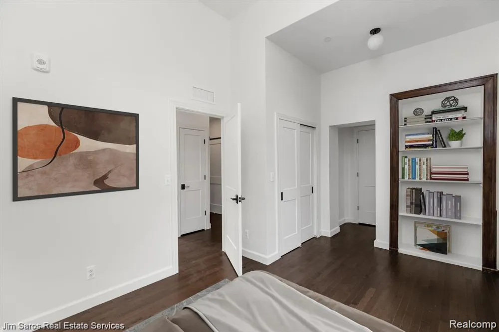 389 Saint Clair Avenue Grosse Pointe City, MI 48230