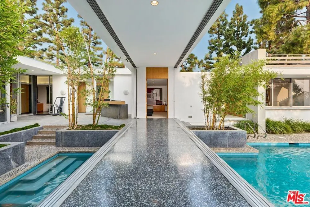 1163 Calle Vista Drive