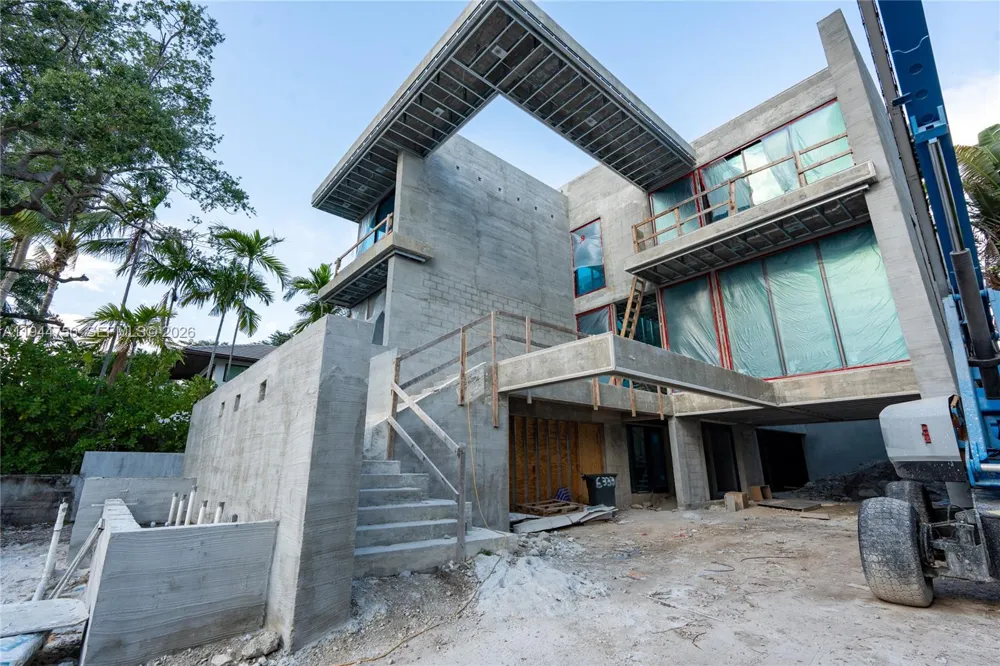 333 E Rivo Alto Dr Miami Beach, FL 33139