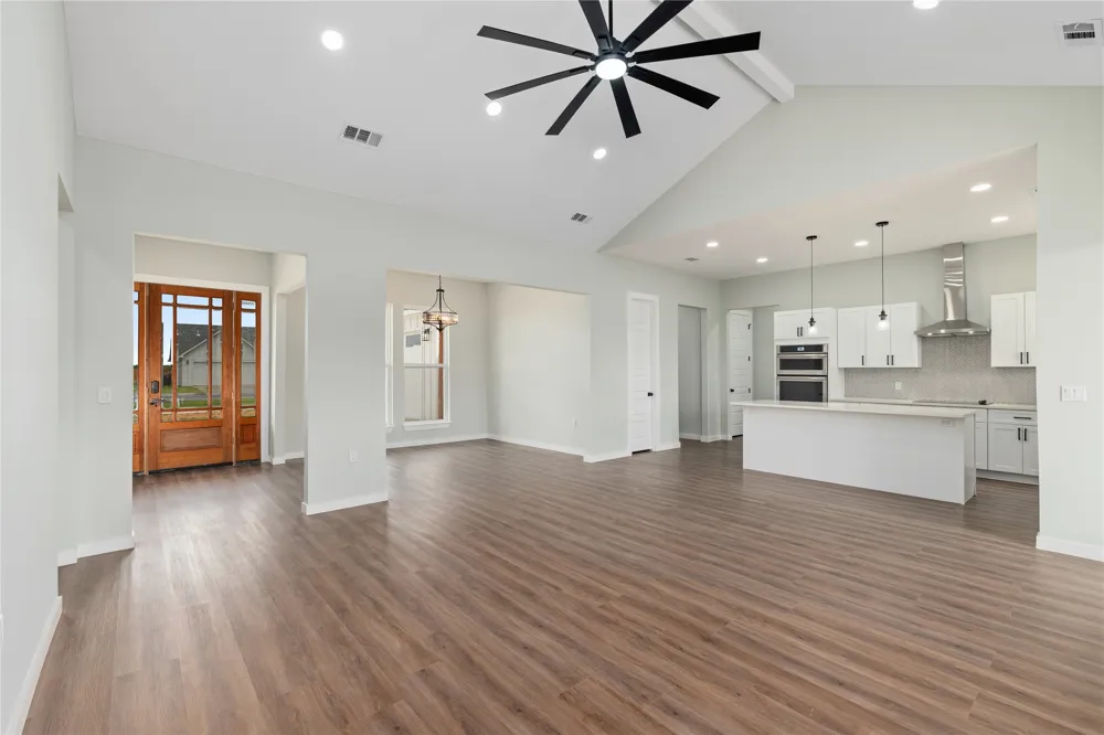 118 Gunner Trail Early, TX 76802