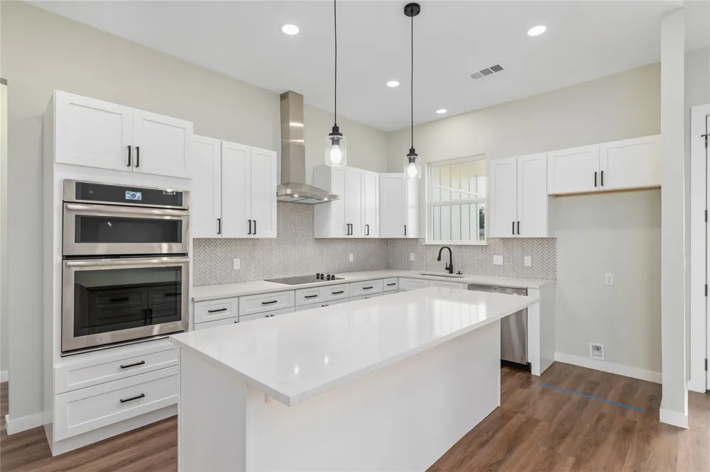 118 Gunner Trail Early, TX 76802