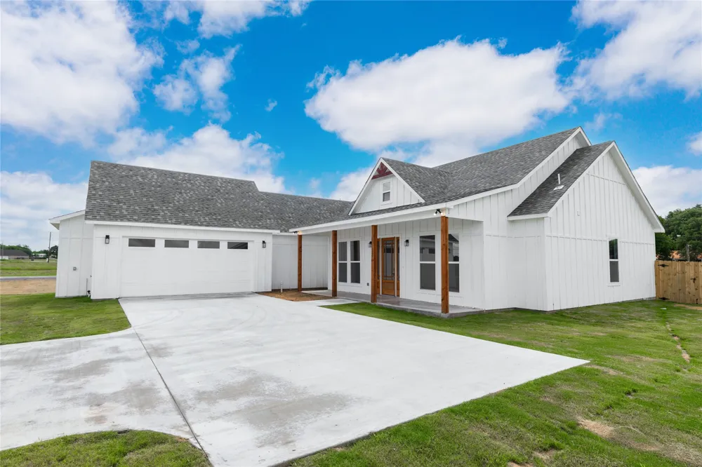 118 Gunner Trail Early, TX 76802