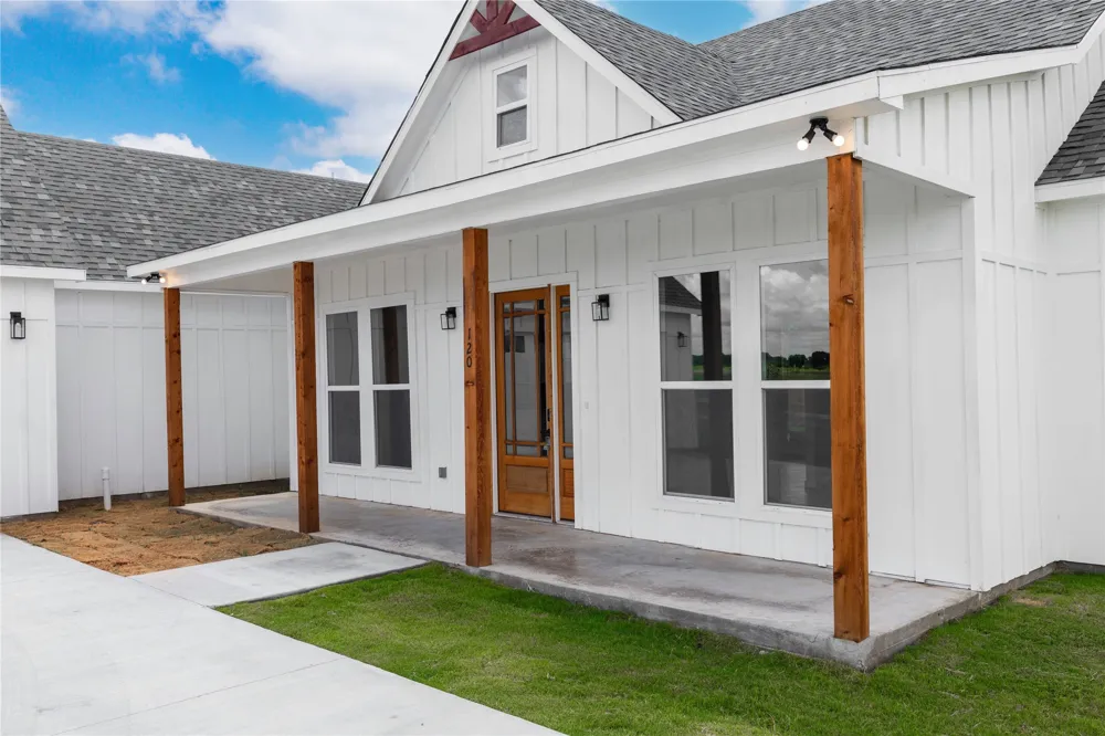 118 Gunner Trail Early, TX 76802