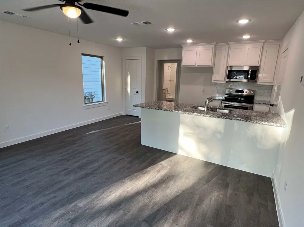 2430 S Fannin Avenue