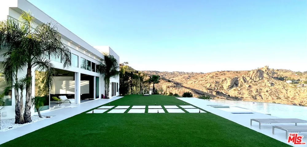 80 Saddlebow Road Bell Canyon, CA 91307
