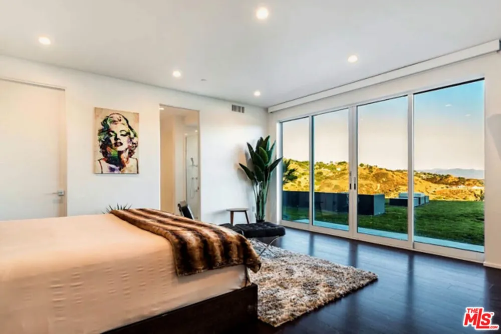 80 Saddlebow Road Bell Canyon, CA 91307