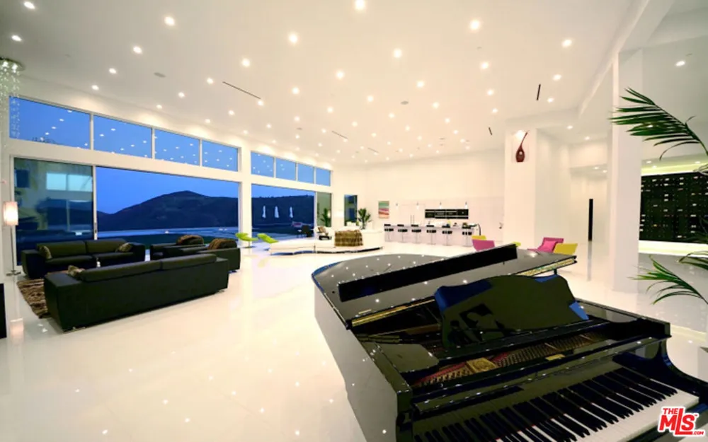 80 Saddlebow Road Bell Canyon, CA 91307