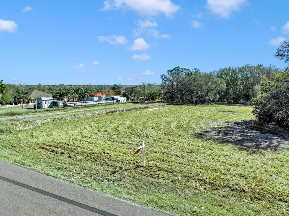 10611 SUMNER ROAD Wimauma, FL 33598