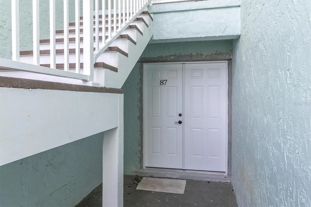 1 WINDRUSH BOULEVARD #87 Indian Rocks Beach, FL 33785
