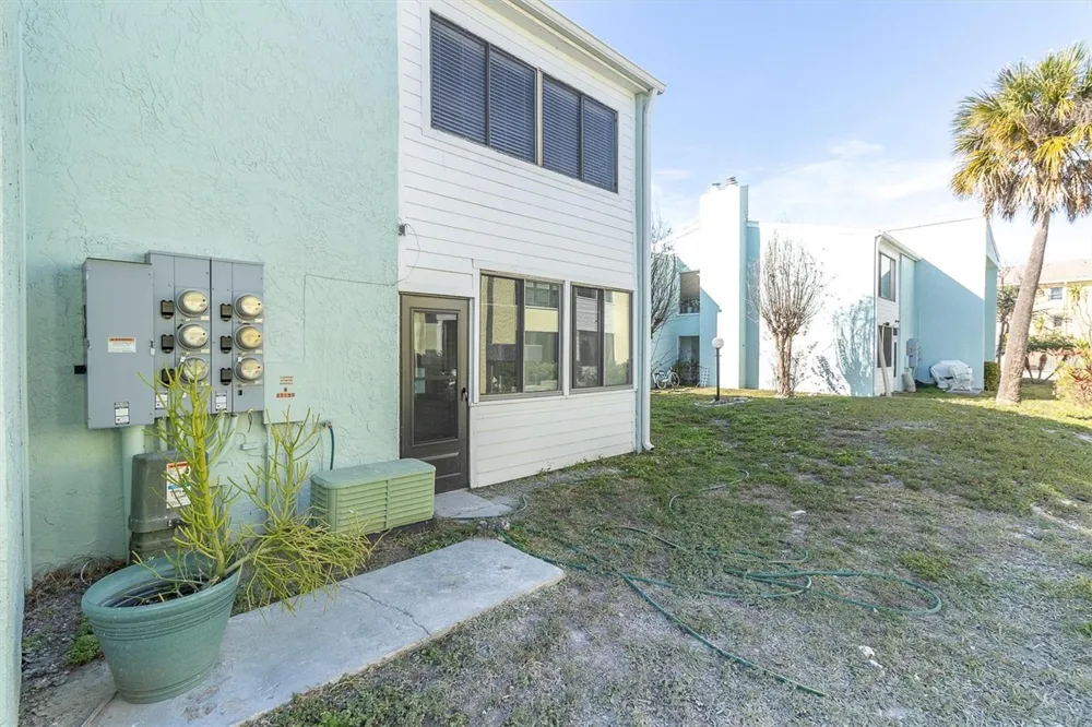 1 WINDRUSH BOULEVARD #87 Indian Rocks Beach, FL 33785