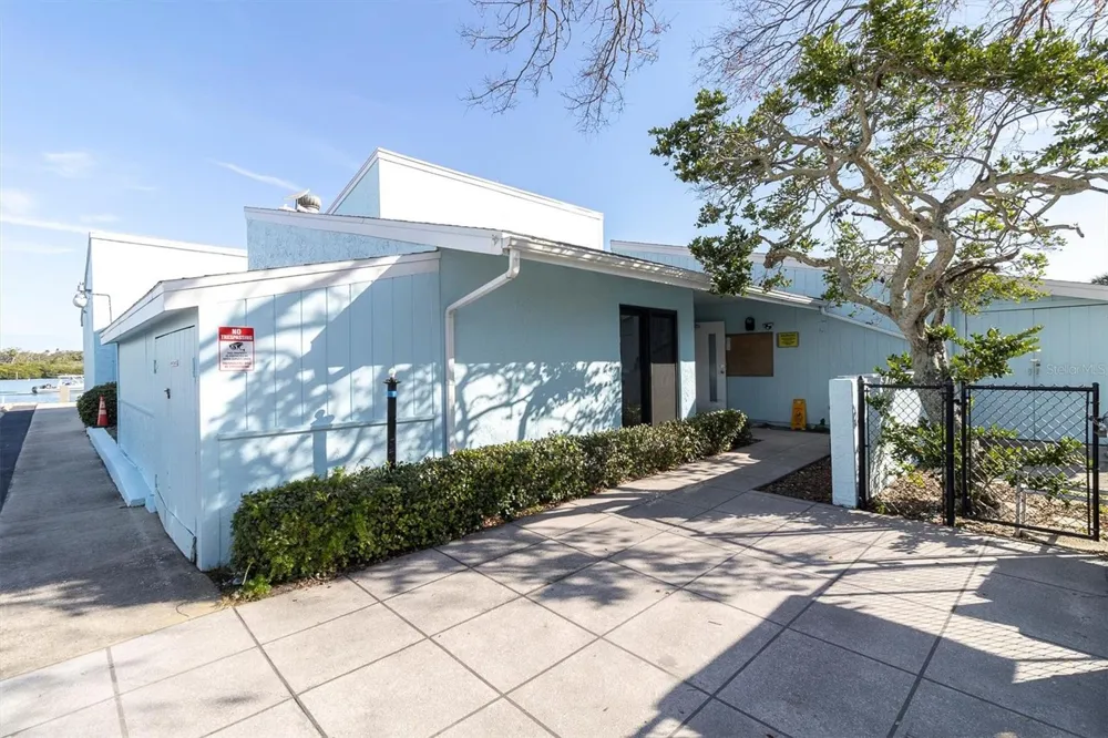 1 WINDRUSH BOULEVARD #87 Indian Rocks Beach, FL 33785