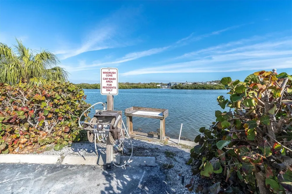 1 WINDRUSH BOULEVARD #87 Indian Rocks Beach, FL 33785