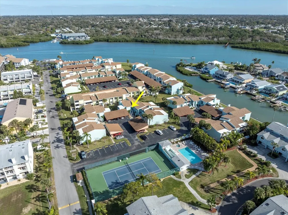 1 WINDRUSH BOULEVARD #87 Indian Rocks Beach, FL 33785