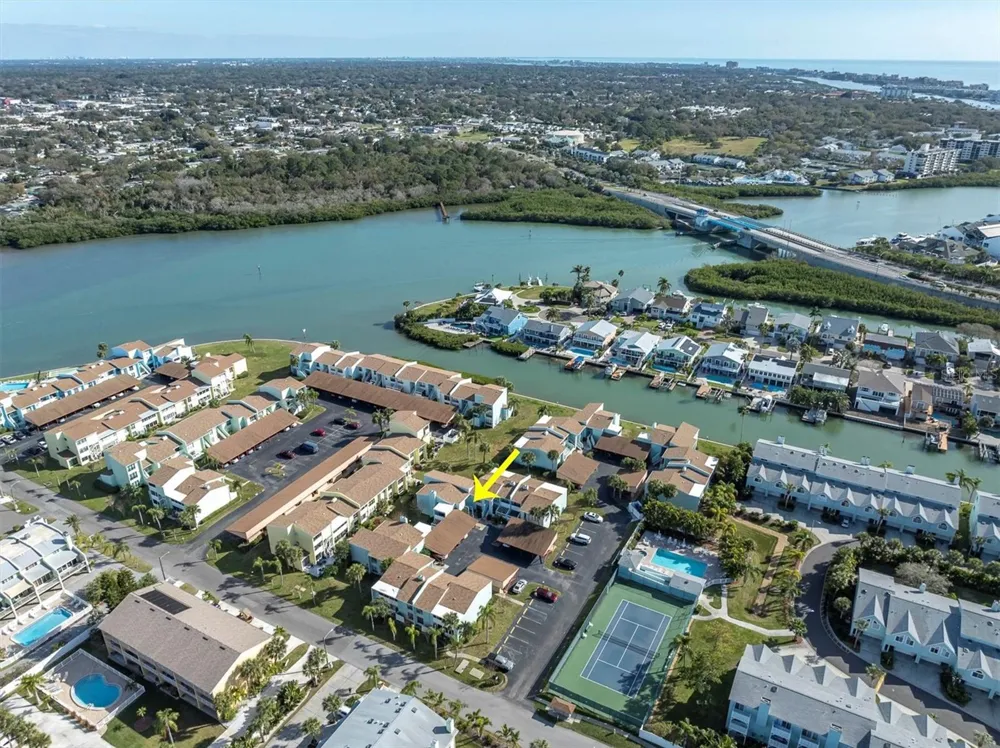 1 WINDRUSH BOULEVARD #87 Indian Rocks Beach, FL 33785
