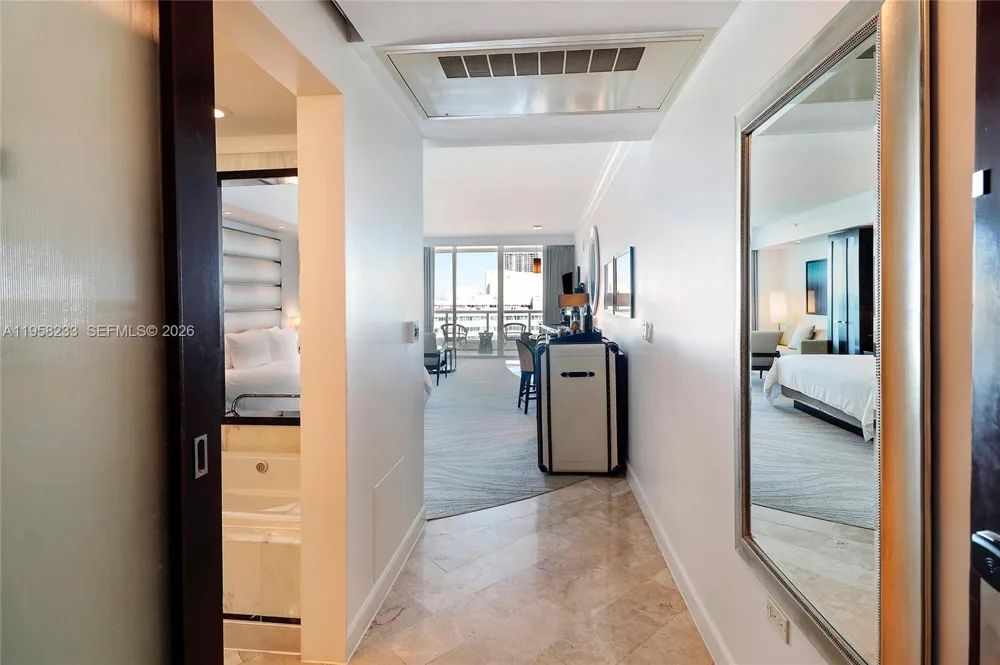 4391 Collins Ave #1703 Miami Beach, FL 33140