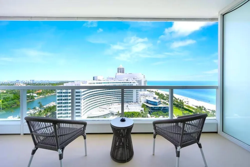 4391 Collins Ave #1703 Miami Beach, FL 33140