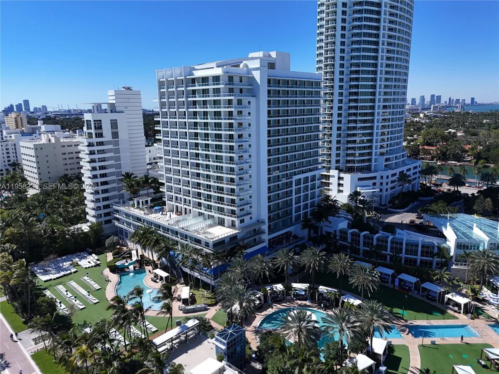 4391 Collins Ave #1703 Miami Beach, FL 33140