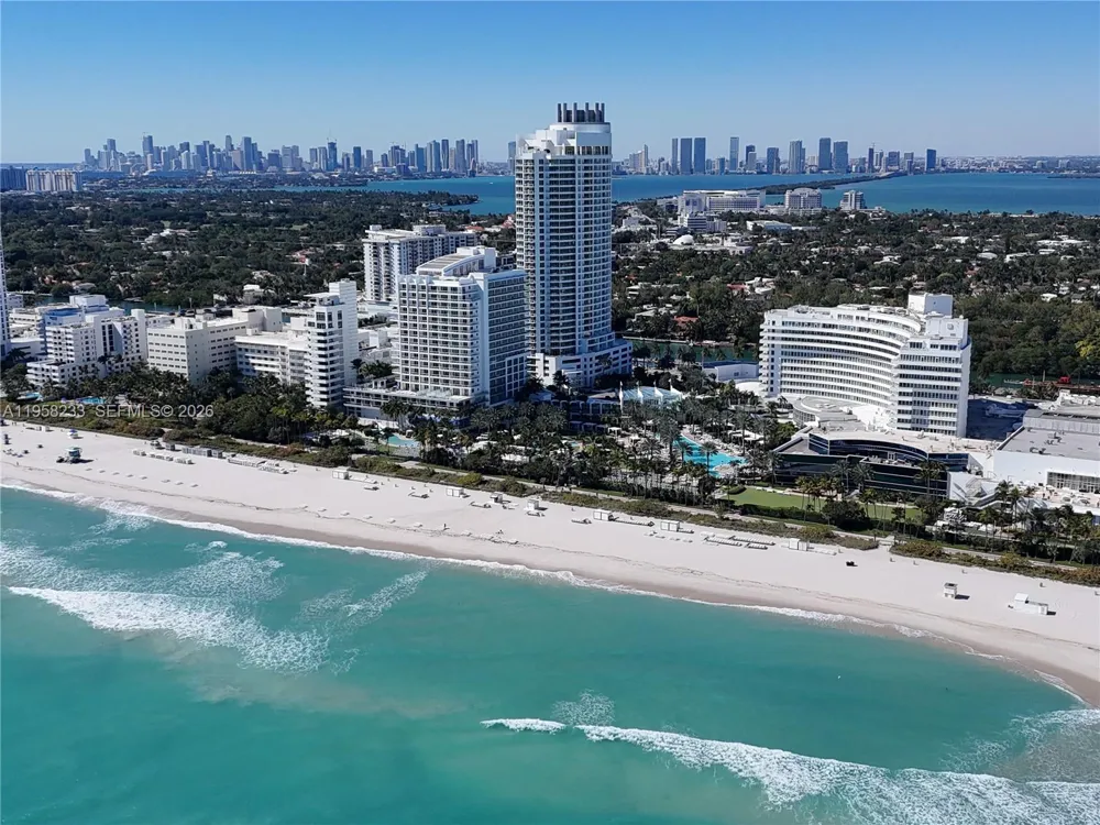 4391 Collins Ave #1703 Miami Beach, FL 33140