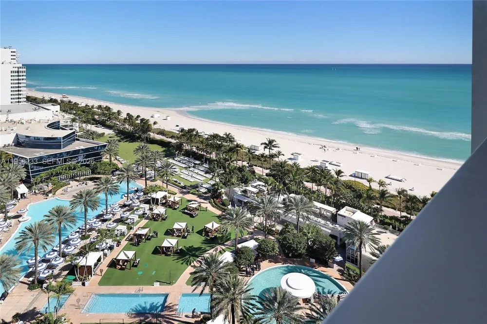 4391 Collins Ave #1703 Miami Beach, FL 33140