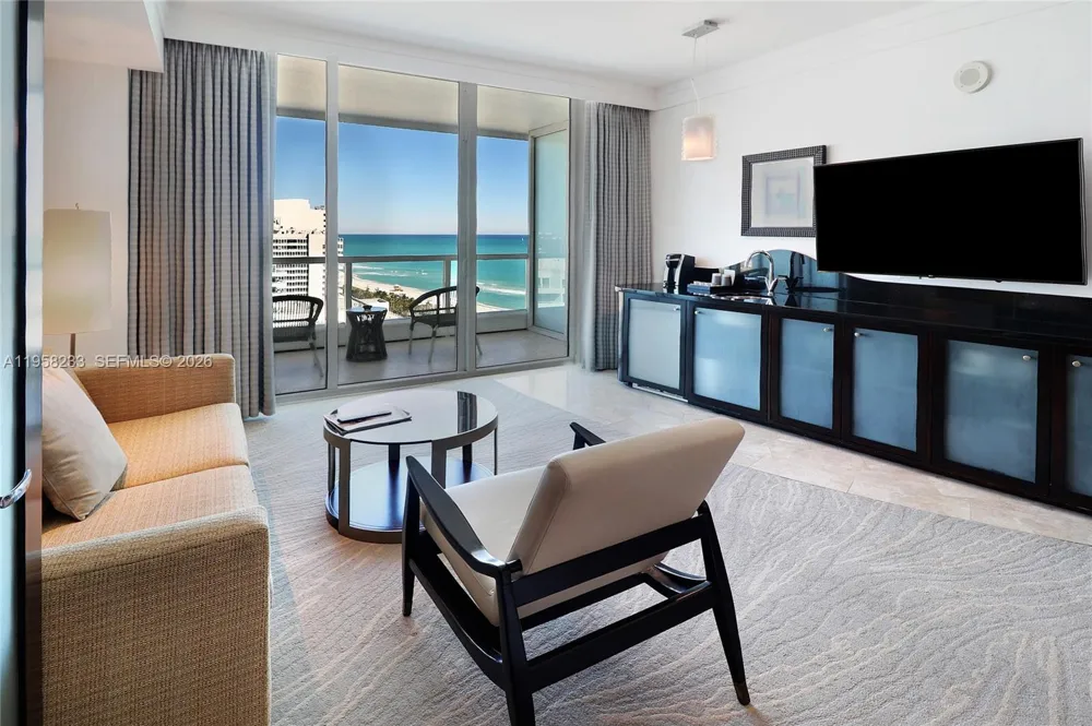 4391 Collins Ave #1703 Miami Beach, FL 33140