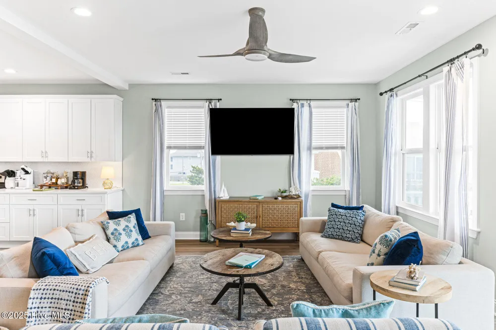 822 S Topsail Drive #B Surf City, NC 28445