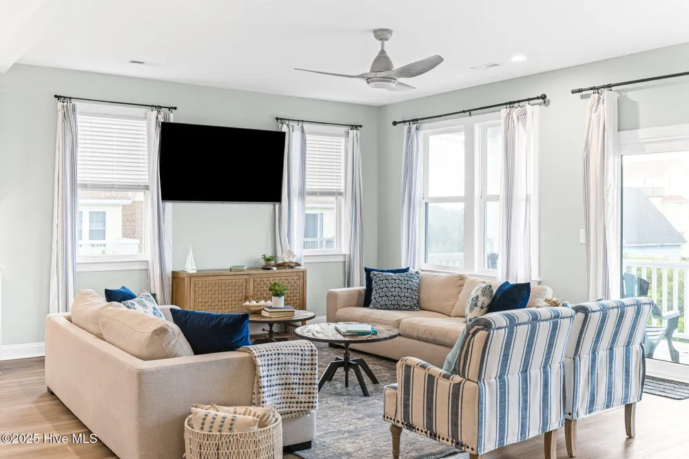 822 S Topsail Drive #B Surf City, NC 28445
