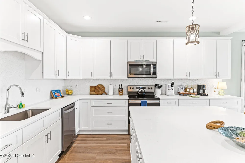 822 S Topsail Drive #B Surf City, NC 28445