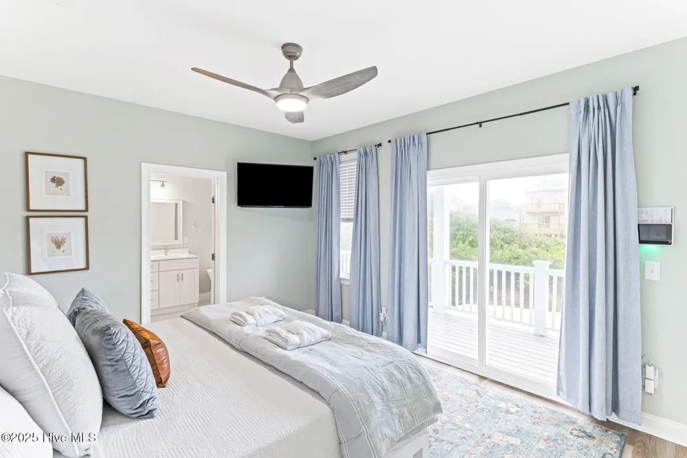 822 S Topsail Drive #B Surf City, NC 28445