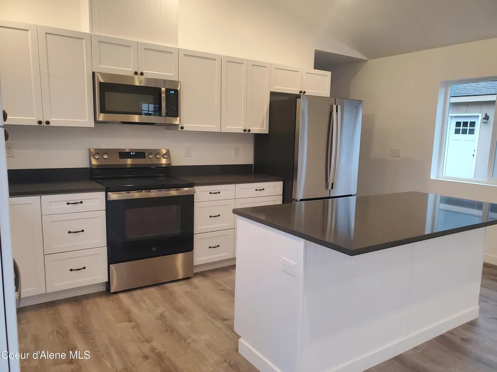 375 Jasper Loop Ponderay, ID 83852