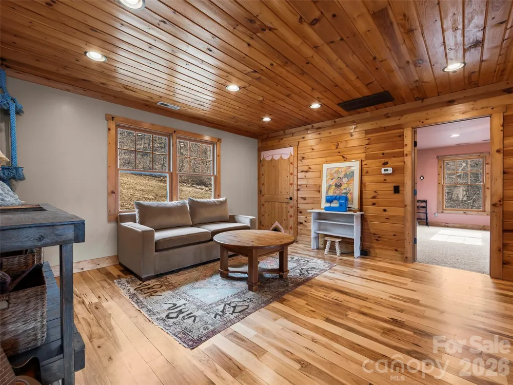 110 Mailon King Road Leicester, NC 28748