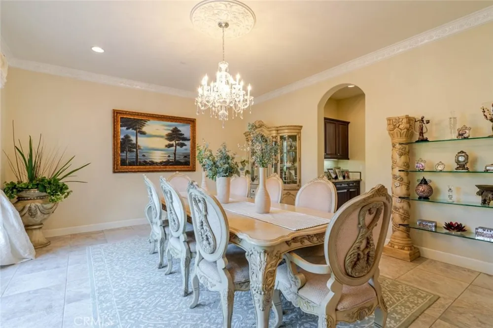 10817 W Stallion Ranch Road Sunland, CA 91040