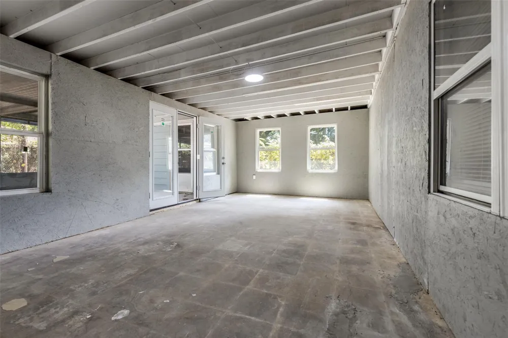200 Pine Street Prairie View, TX 77445