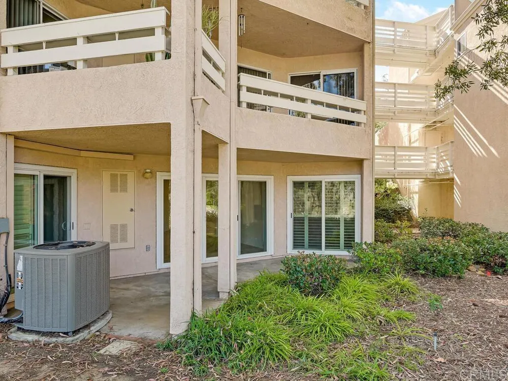7263 Camino Degrazia #31 San Diego, CA 92111