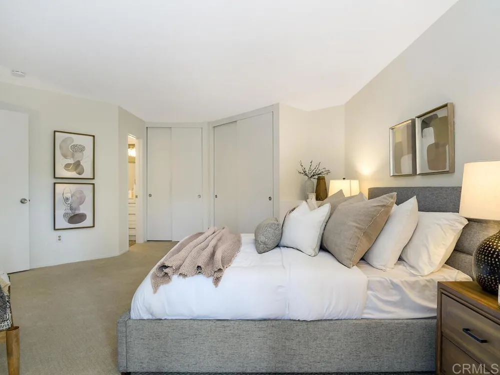 7263 Camino Degrazia #31 San Diego, CA 92111