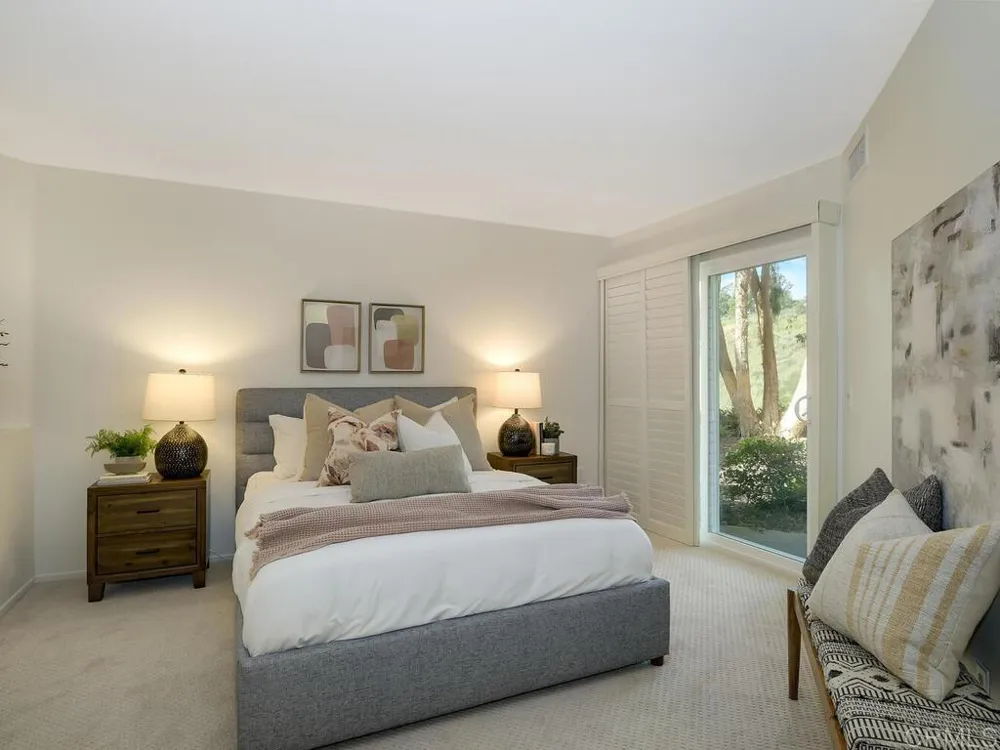 7263 Camino Degrazia #31 San Diego, CA 92111
