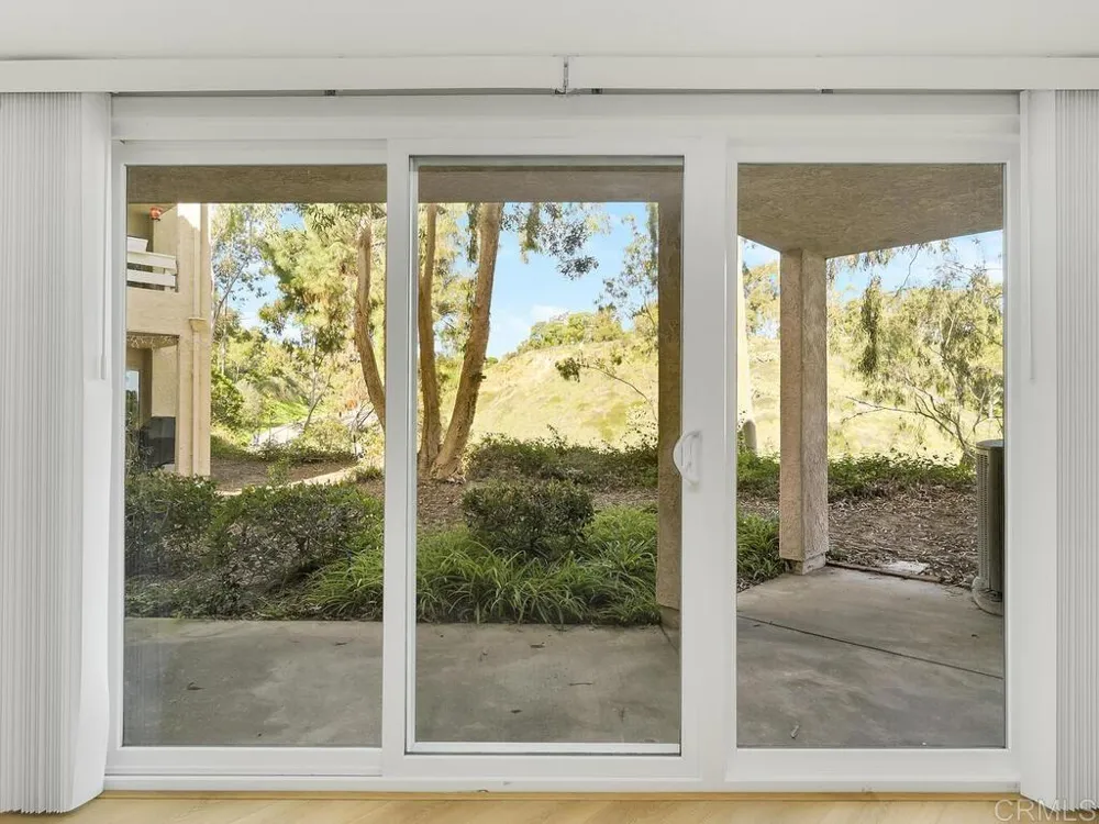 7263 Camino Degrazia #31 San Diego, CA 92111