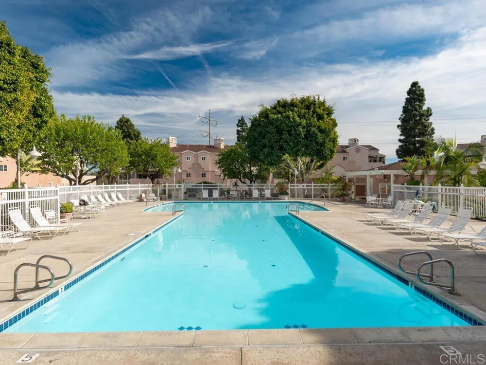 7263 Camino Degrazia #31 San Diego, CA 92111