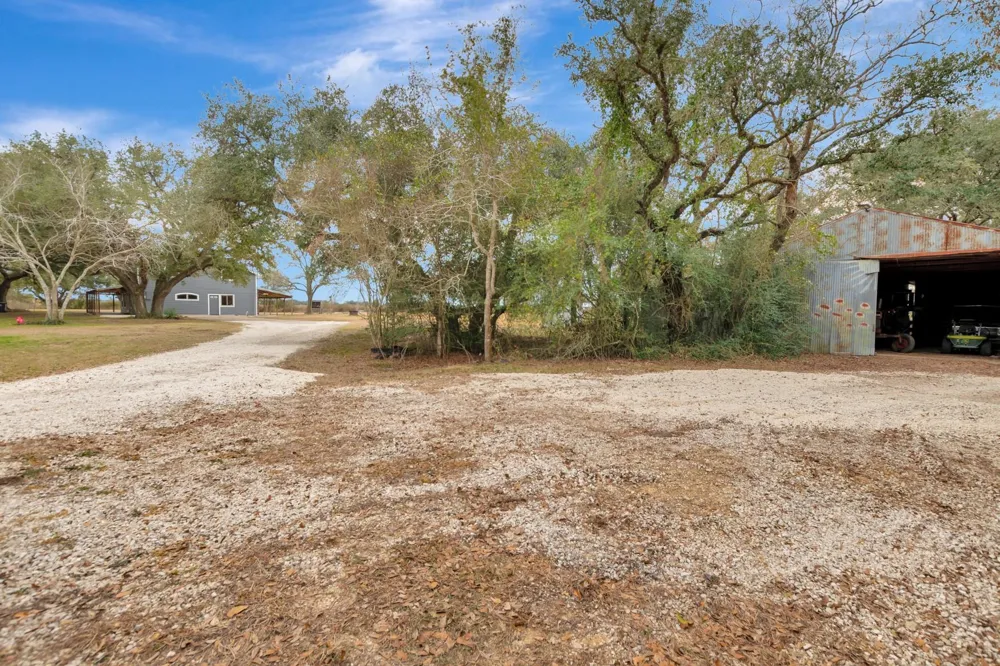 1710 County Road 399 Louise, TX 77455