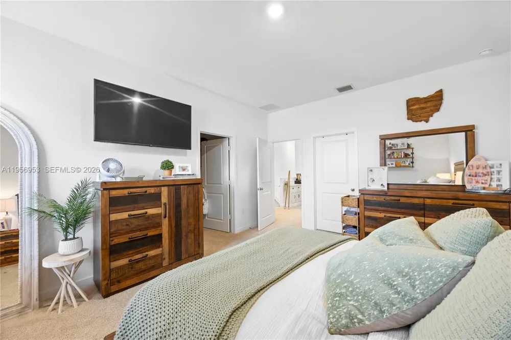 369 NW 8th Ct Pompano Beach, FL 33060
