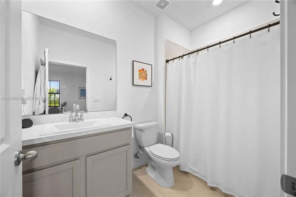 369 NW 8th Ct Pompano Beach, FL 33060