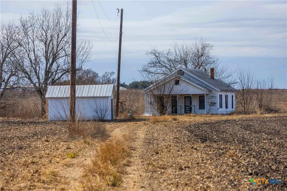 1251 County Road 340 Granger, TX 76530