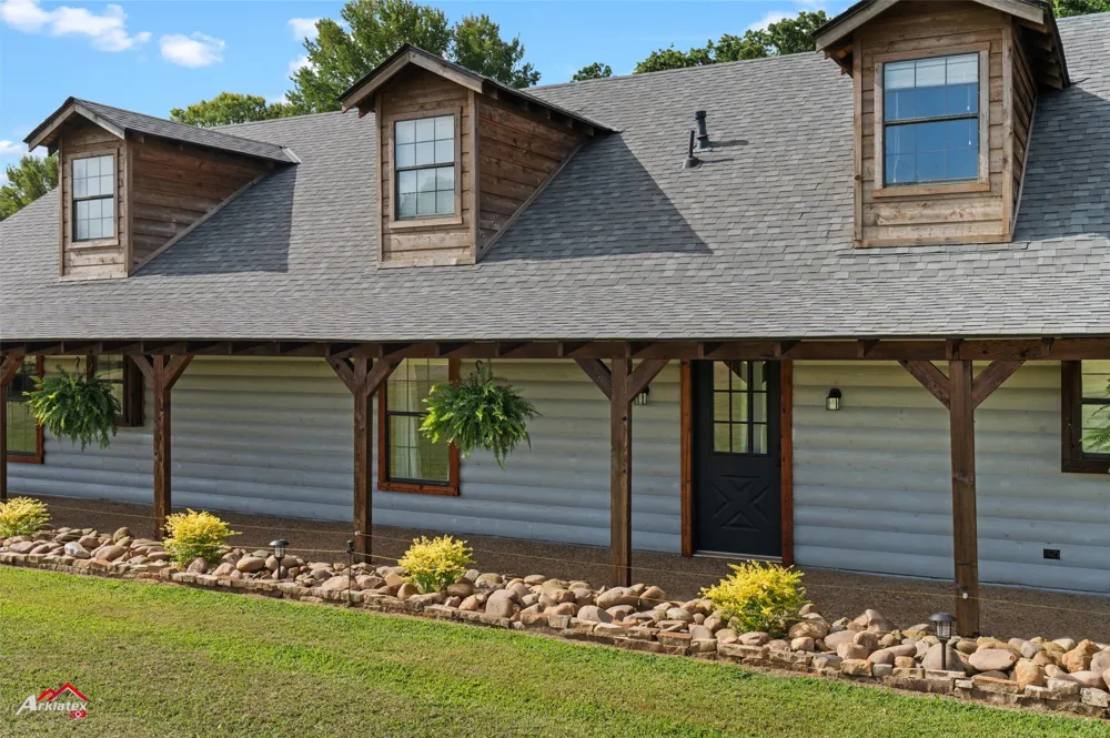 10073 Ferry Lake Road Oil City, LA 71061
