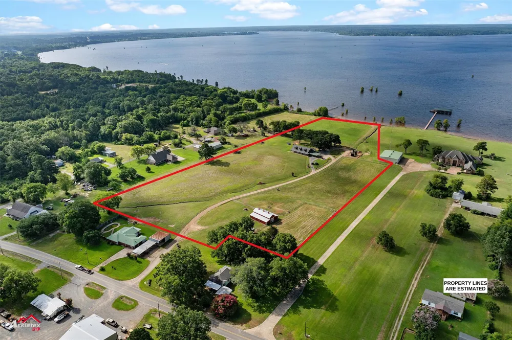 10073 Ferry Lake Road Oil City, LA 71061