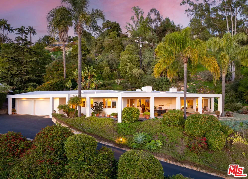 1816 E Las Tunas Road