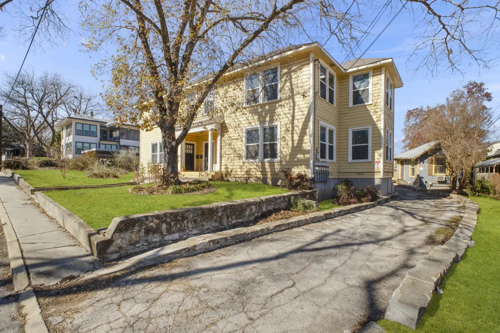 107 Willim Street San Antonio, TX 78209