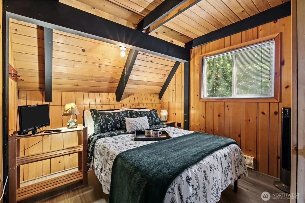 12214 757th Avenue NE Skykomish, WA 98288